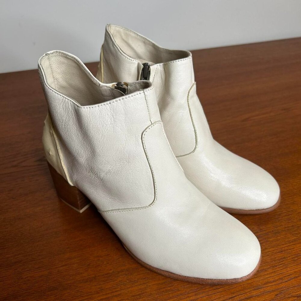 NWOT Off White Ecru Handmade Esquivel Leather Ankle Boots